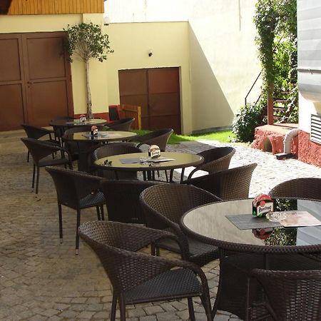 נובה מסטו נה מורבה Hotel Pansky Dum מראה חיצוני תמונה