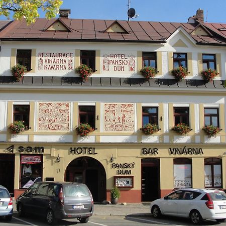 נובה מסטו נה מורבה Hotel Pansky Dum מראה חיצוני תמונה