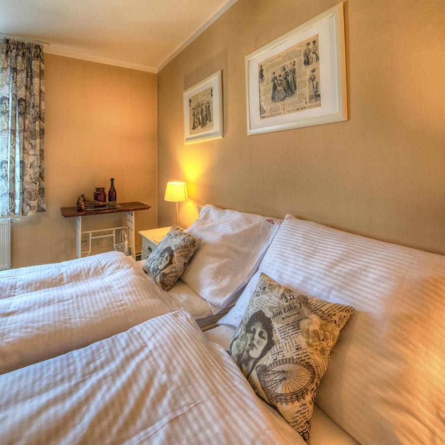 נובה מסטו נה מורבה Hotel Pansky Dum מראה חיצוני תמונה