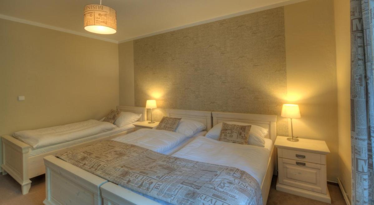 נובה מסטו נה מורבה Hotel Pansky Dum מראה חיצוני תמונה