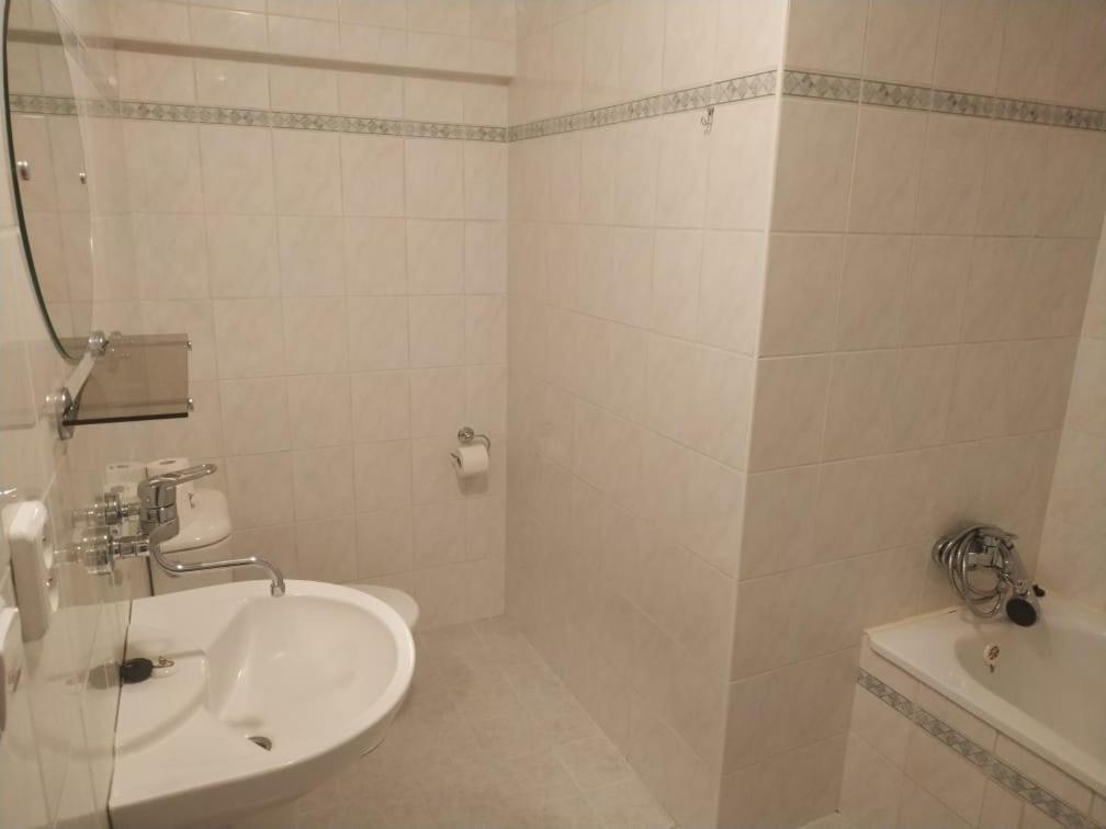 נובה מסטו נה מורבה Hotel Pansky Dum מראה חיצוני תמונה