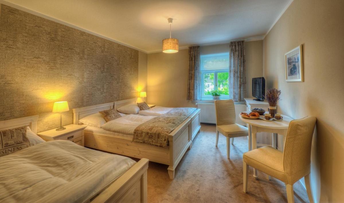 נובה מסטו נה מורבה Hotel Pansky Dum מראה חיצוני תמונה