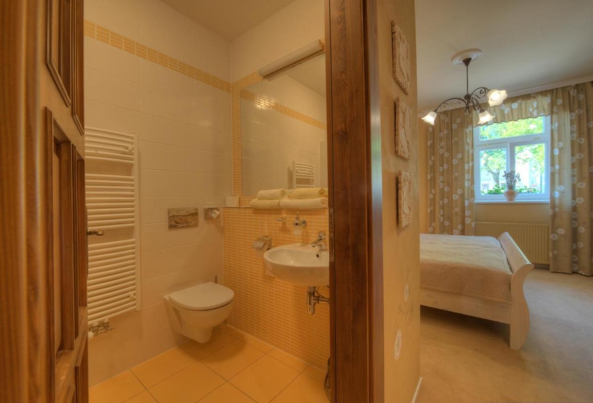 נובה מסטו נה מורבה Hotel Pansky Dum מראה חיצוני תמונה